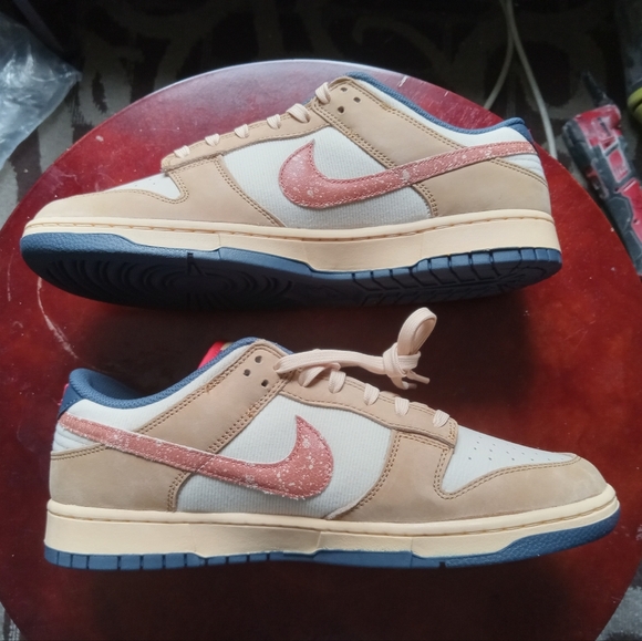 NIKE DUNK LOW RETRO Sneakers - Picture 3 of 8